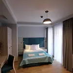 Ponikiewka בית הארחה 4*